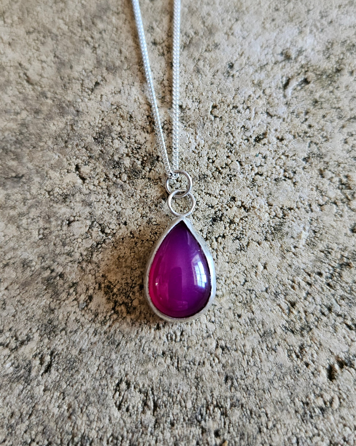 Magenta Teardrop Pendant Necklace