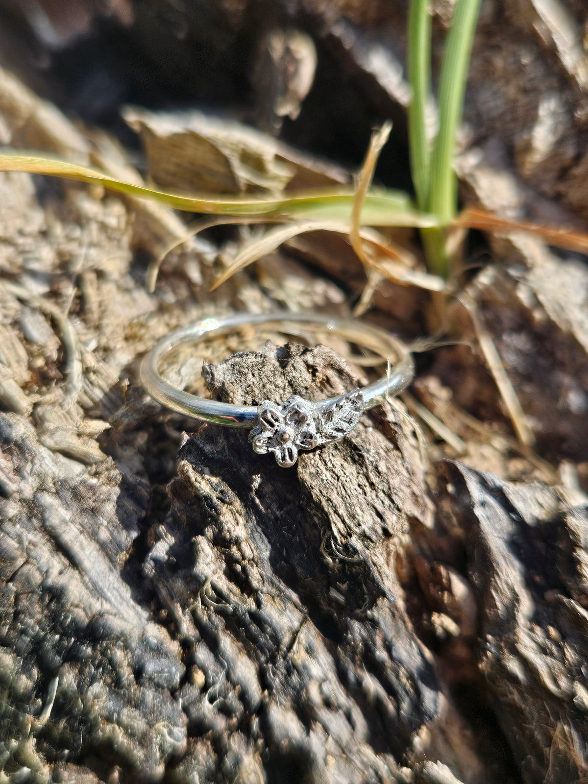 Woodland Sprig Ring
