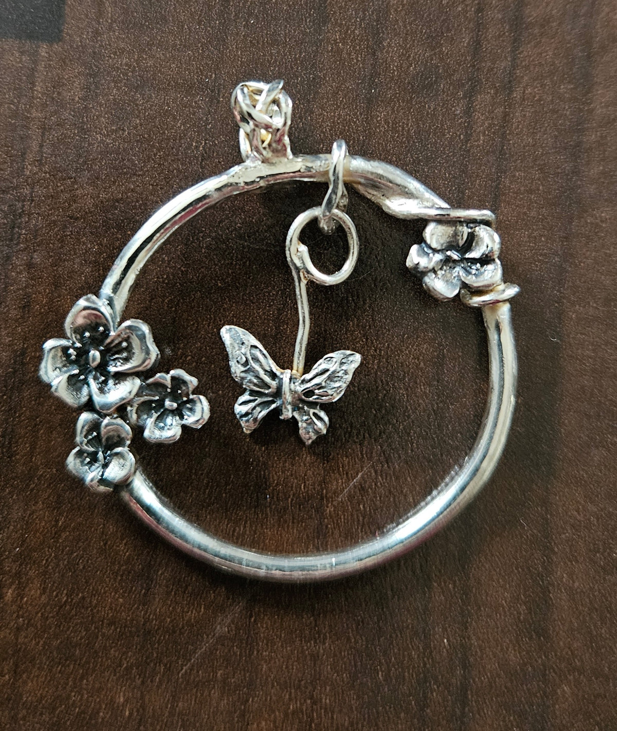 Hidden garden pendant